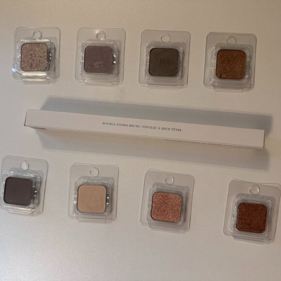 Seint Beauty Eyeshadow, Brush, & Palette Set - Picture 3 of 8